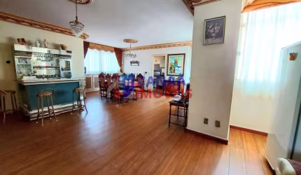 Apartamento 162 m², 3 quartos, centro de Uberlândia