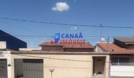 Casa 3 quartos bairro Jardim Palmeiras próximo ABC Supermercado