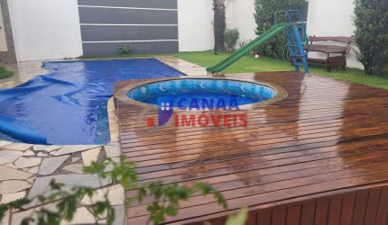 Linda casa , 3 quartos, piscina - bairro Roosevelt