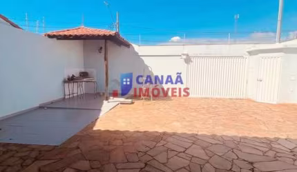 Casa 3 quartos, 1 suíte, bairro Nova Uberlândia