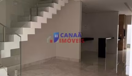 Sobrado 3 quartos 1 suíte c/ fino acabamento bairro Praça Alto Umuarama