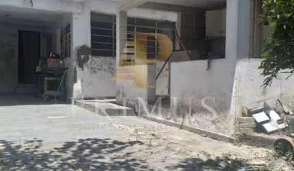 Casa para Venda em Poá, Centro, 2 dormitórios, 1 banheiro, 3 vagas
