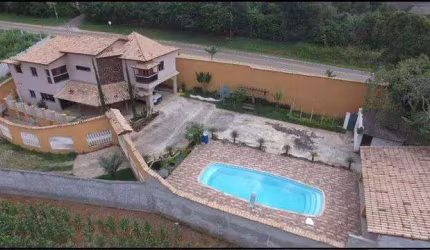 Sobrado para Venda em Mogi das Cruzes, Quatinga, 3 dormitórios, 2 suítes, 3 banheiros, 10 vagas