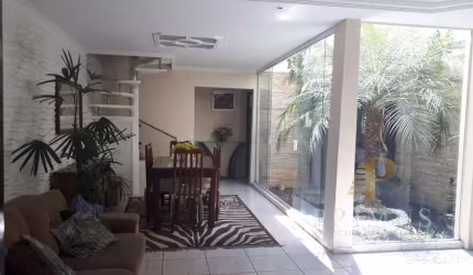 Casa à venda em Suzano 3 dormitórios, 1 suíte, 3 banheiros, 4 vagas, Construído: 214,82 m²