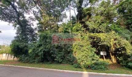 Terreno em Itapevi à venda com 402 metros, em declive, no Condomínio Vila Verde, Itapevi-SP