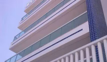 Apartamento com 3 dormitórios à venda, 130 m² por R$ 660.000,00 - Costa Azul - Rio das Ostras/RJ