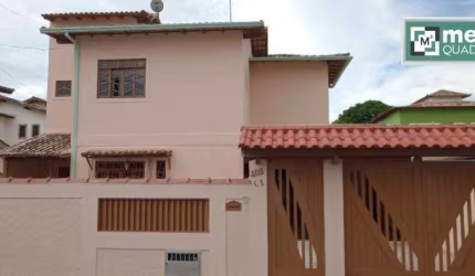 Casa com 3 dormitórios para alugar, 108 m² por R$ 2.836,48/mês - Extensão do Bosque - Rio das Ostras/RJ
