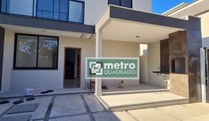Casa com 3 dormitórios à venda, 130 m² por R$ 630.000,00 - Ouro Verde - Rio das Ostras/RJ
