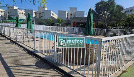 Apartamento a venda em condomínio fechado- Rio das Ostras-RJ.  Bairro arborizado e residencial. Apartamento composto por: - 02 quartos, 1 banheiro soc