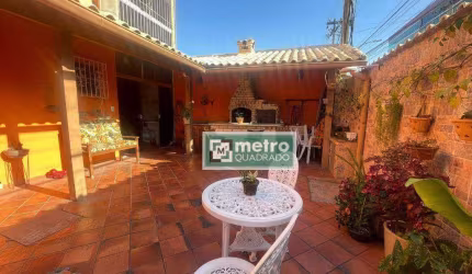 Casa com 2 dormitórios à venda, 79 m² por R$ 600.000,00 - Costazul - Rio das Ostras/RJ