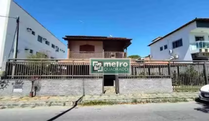 ÓTIMA CASA DUPLEX 5 QUARTOS PARA LOCAÇÃO COMERCIAL