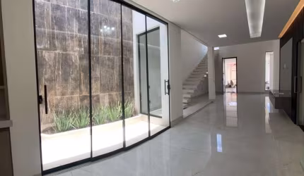 Casa comercial com 1 sala à venda no Jardim Europa, Uberlândia , 180 m2 por R$ 830.000