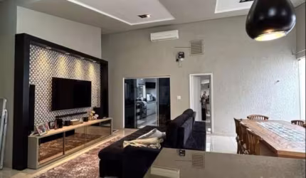 Casa com 3 quartos à venda no Panorama, Uberlândia , 250 m2 por R$ 650.000