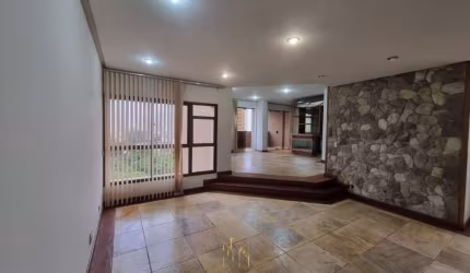 Oportunidade imperdível: Apartamento de luxo com 3 quartos e 3 suítes no bairro Fundinho, Uberlândia-MG. Confira!