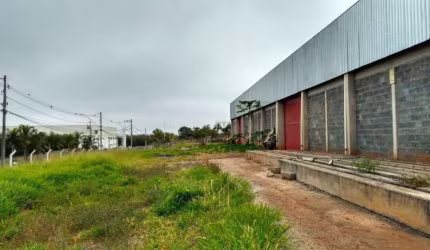 Galpão Industrial à Venda em Uberlândia-MG  Distrito Industrial  2.200m² de Área Disponível