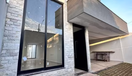Casa com 3 quartos à venda em Granada, Uberlândia  por R$ 1.100.000