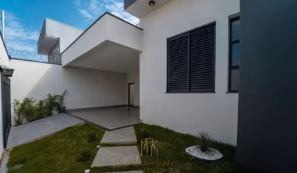 Casa com 3 quartos à venda no Aclimação, Uberlândia  por R$ 990.000