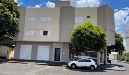 Ponto comercial à venda no Tibery, Uberlândia  por R$ 2.500.000