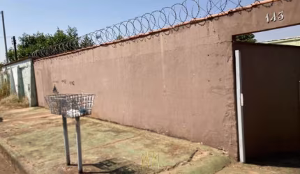 Imperdível oportunidade: Casa à venda em Uberlândia-MG, bairro Presidente Roosevelt! Veja as características!