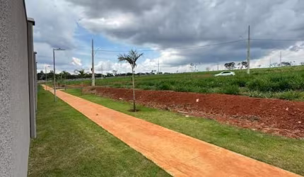 Excelente oportunidade de investimento: Lote à venda em Uberlândia-MG, no bairro Loteamento Portal do Vale II!