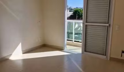 Apartamento à venda em Uberlândia-MG, 3 quartos, 1 suíte, 2 salas, 2 vagas de garagem, 110m² - Bairro Copacabana.