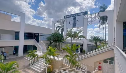 Oportunidade única: sala comercial com 2 vagas de garagem, 66m² na cidade de Uberlândia-MG, no bairro Santa Mônica!