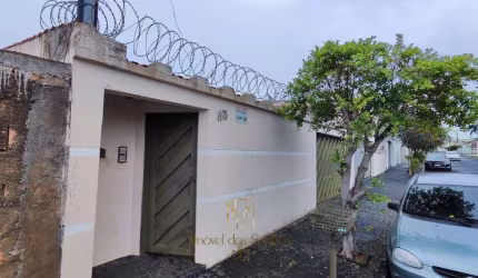 Imperdível! Casa à venda em Uberlândia-MG, Jardim Patrícia: 4 quartos, 1 suíte, 1 sala, 3 banheiros, 3 vagas, 188m².