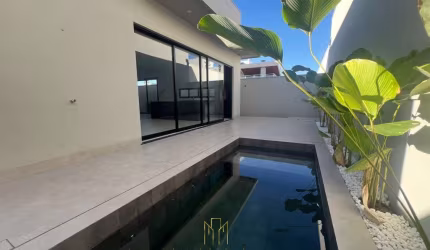 Luxuosa casa no Condomínio Splendido à Venda em Uberlândia-MG, Jardim Botânico: 3 Quartos, 3 Suítes, 1 Sala, 4 Banheiros, 2 Vagas, 214,45m².