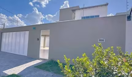 Casa para locação em Uberlândia-MG, Alto Umuarama: 4 quartos, 2 suítes, 1 sala, 4 vagas de garagem!