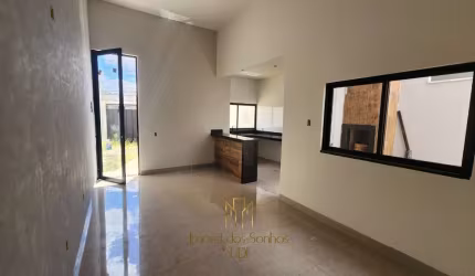 Casa em Condomínio à Venda em Uberlândia-MG, Granja Marileusa: 3 Quartos, 1 Suíte, 1 Sala, 1 Banheiro, 2 Vagas, 80m².