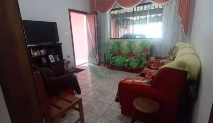 Amplo Sobrado em excelente localização