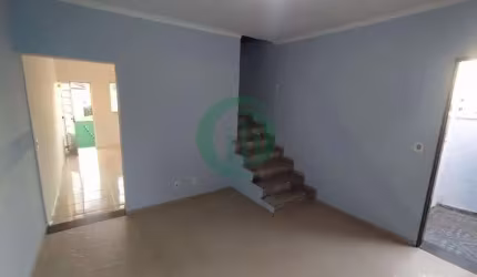 Ótimo sobrado na vila Assunção.