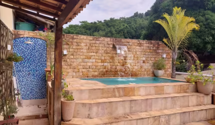 Linda Cobertura duplex pronta para morar com vista para Montanha.