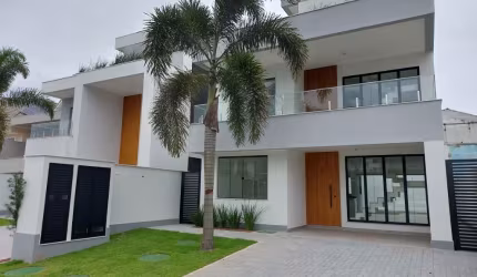 Casa Contemporânea pronta para morar Jardins de Maria.