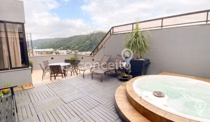 Cobertura Duplex 3 Suítes e 3 Vagas na Ponta Aguda!