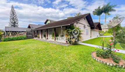 Casa com 177m² Privativos em Pomerode/SC!
