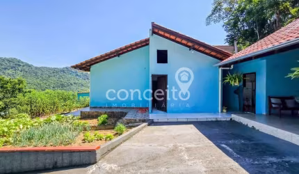Casas à Venda na Velha Central!