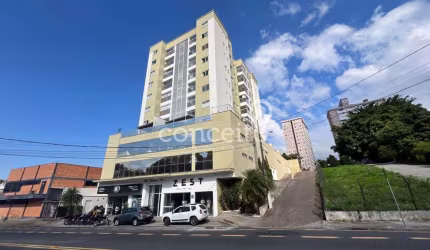 Apartamento Semimobiliado com 2 Dormitórios na Velha!