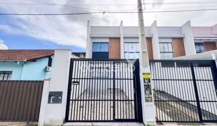 Sobrado 2 Dormitórios na Velha Central!