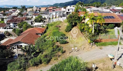Terreno com 592m2 na Velha Central!