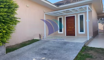 COD 1514 - Casa Linear com Vista para o Mar em Condomínio Completo