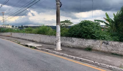 Área à venda no  miolo do Centro de Cotia , 8000 m² por R$ 8.000.000 - Centro (Cotia)