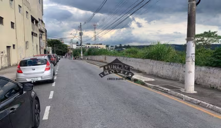 Terreno à venda no miolo do Centro de Cotia, 2000 m² por R$ 2.000.000 - Centro (Cotia) - Cotia/SP