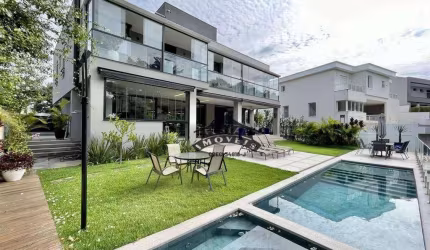 Casa a venda no Alphaville Granja Viana com 4 dormitórios, elevador e vista 513 m² por R$ 5.500.000 - Granja Viana