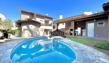 Casa no Cond. São Paulo II com 3 dormitórios à venda, 318 m² por R$ 1.650.000 - Granja Viana  - Cotia/SP