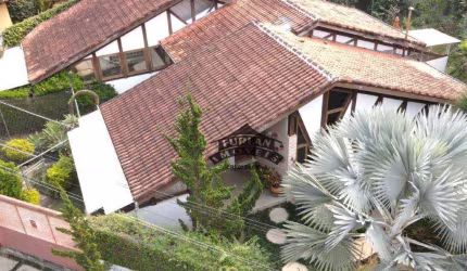 Casa com em condomínio na Granja Viana com 3 dormitórios à venda, 345 m² por R$ 1.750.000 -Cond. Recanto Inpla