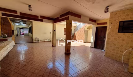 Casa térrea com 3 dormitórios para alugar, 260 m² por R$ 4.740/mês - Vila Rosália - Guarulhos/SP