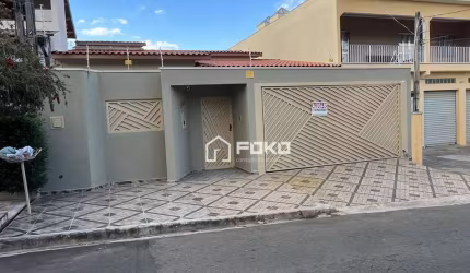 Casa para alugar, 250 m² por R$ 5.033,00/mês - Jardim Regina - Indaiatuba/SP