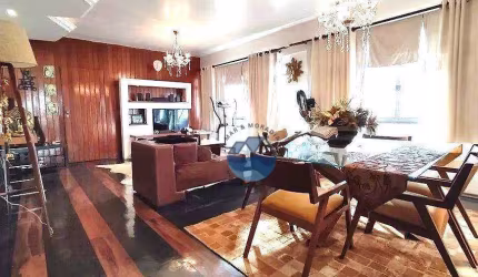 Apartamento à Venda e Locação com Sacada na Praia do Boqueirão, Santos/SP