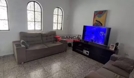 Casa com 3 quartos à venda na Rua Dona Vitorina Menk, 30, Cipava, Osasco por R$ 620.000